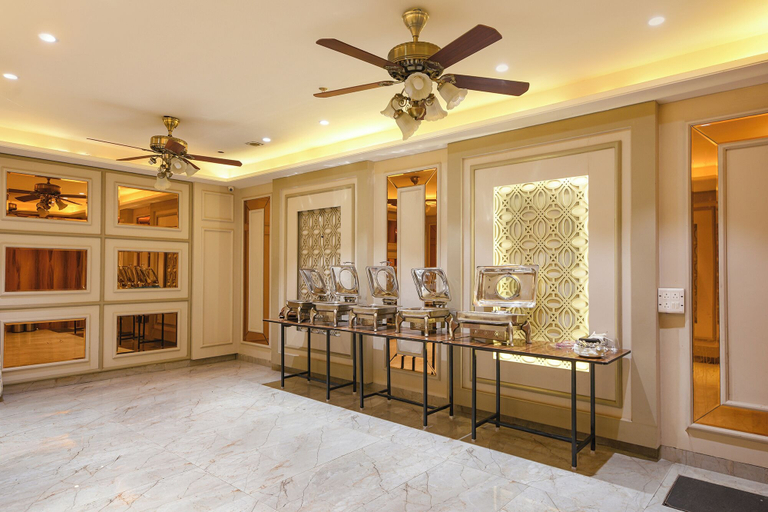 Restaurant 2, Fabhotel Elbeso, Sahibzada Ajit Singh Nagar