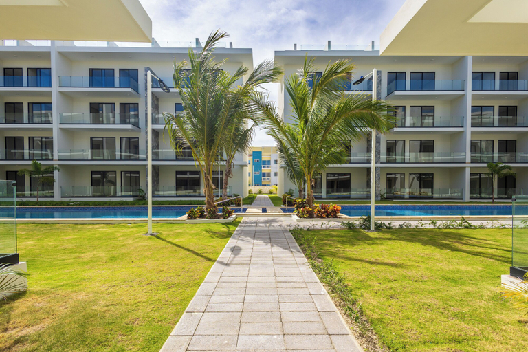 Exterior 5, Tropical 2BR Retreat - Terrace, BBQ and Pool, Salvaleon de Higuey