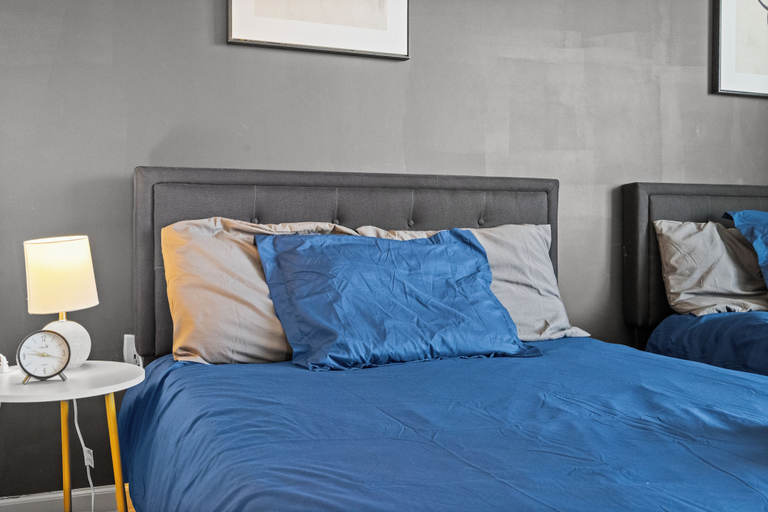 Room 2, Upscale King 2BR Suite Mins to Charlotte, Mecklenburg