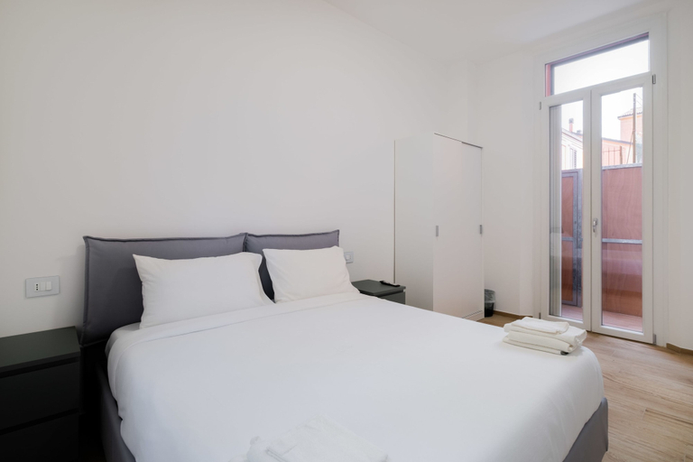 Room 4, Due Agosto Apartment Comfy Modern and Central, Bologna