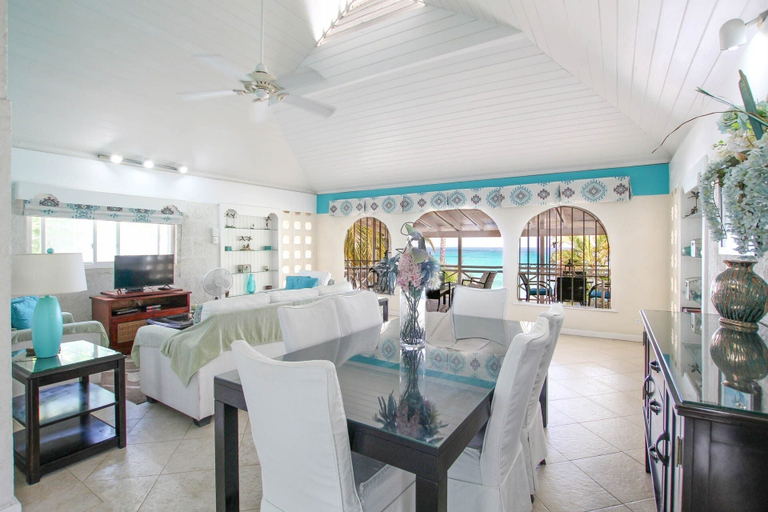 Interior 5, Bora Bora Upper 2 Bedroom Apts
