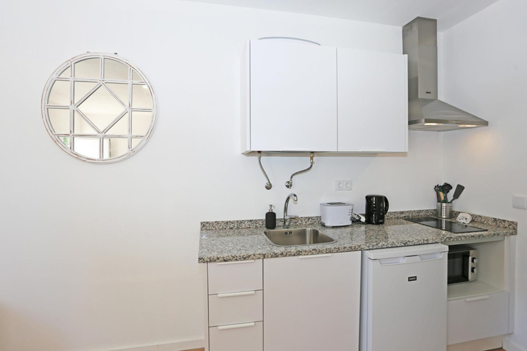 Room 2, X 05 - 1 Bed Apartment in Quinta da Ponte, Lagos