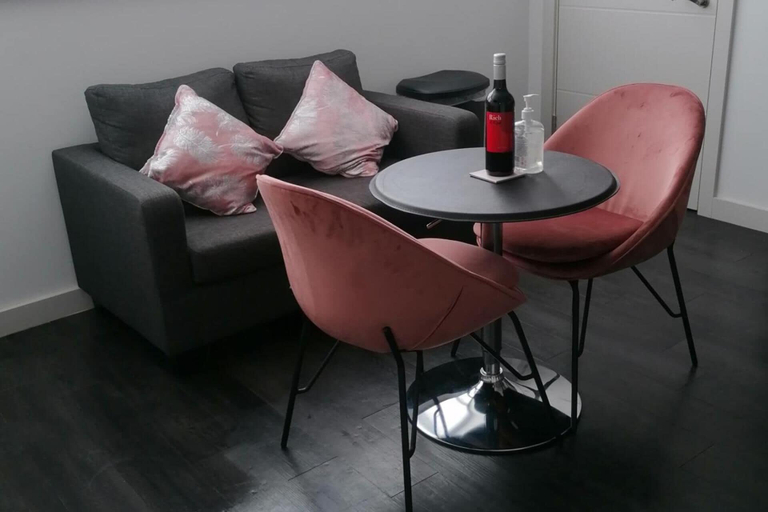 Others 4, 1-bed Apt Sleeps 2 With Free Parking, Sheffield