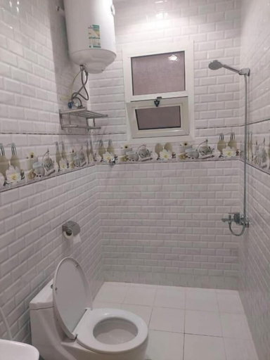 Bathroom 5, Calm Apartment Serviced, Riyadh