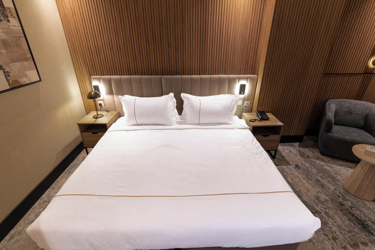 Room 4, Hill Hotel, Al Madinah Al Munawwarah