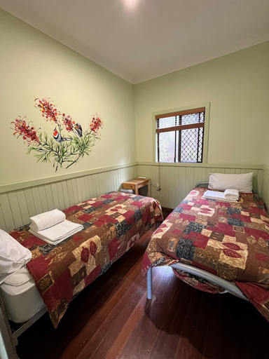 Room 4, Jarrah Forest Lodge, Murray