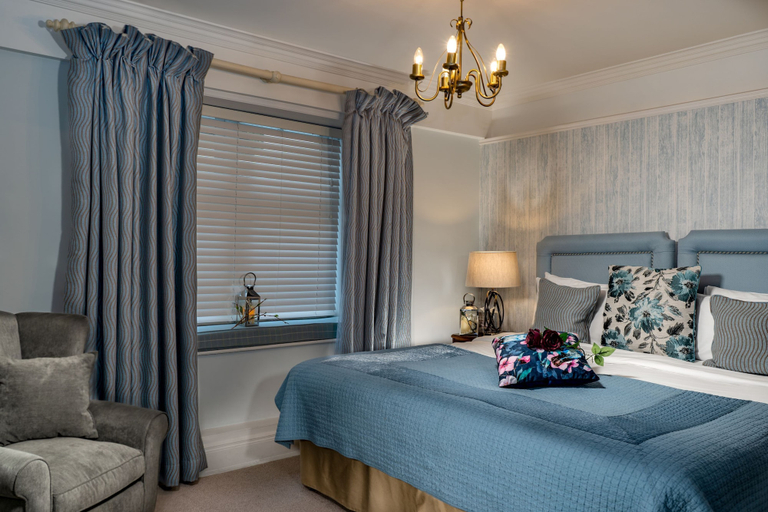 Bedroom 3, Blue Haven Hotel