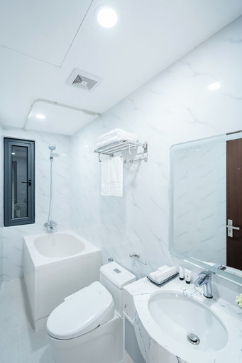 Bathroom 4, FLESTA Nui Truc Serviced Apartment & Hotel, Ba Đình