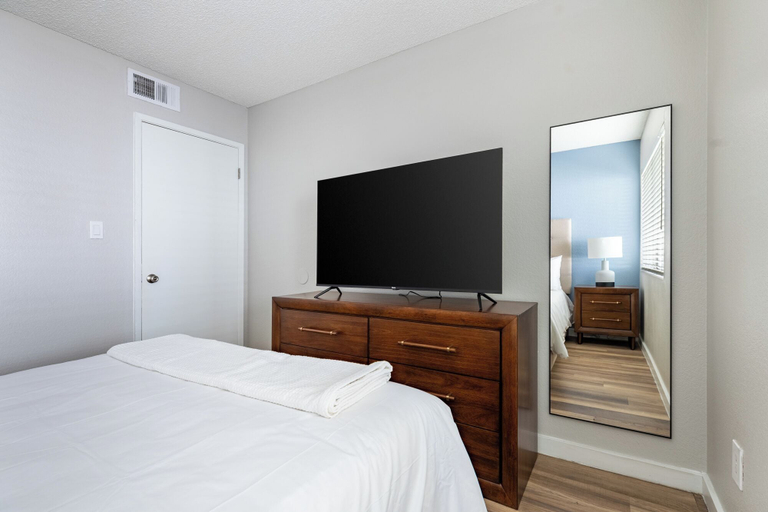 Room 2, Landing Apartments Phoenix - Maryvale Village, Maricopa