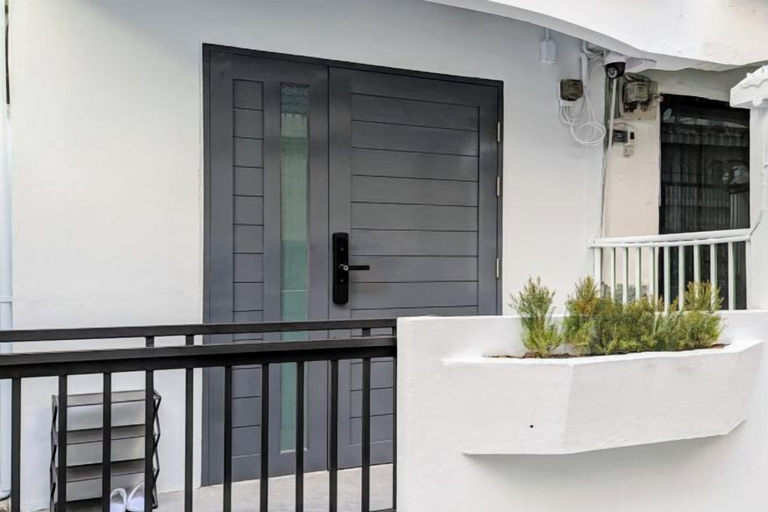 Exterior 2, Cloud9 Hometel BTS Krungthonburi Station, Khlong San