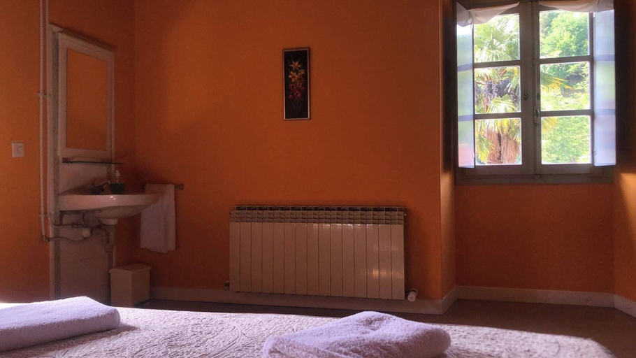 Bedroom 4, Herriko Ostatua, Navarra