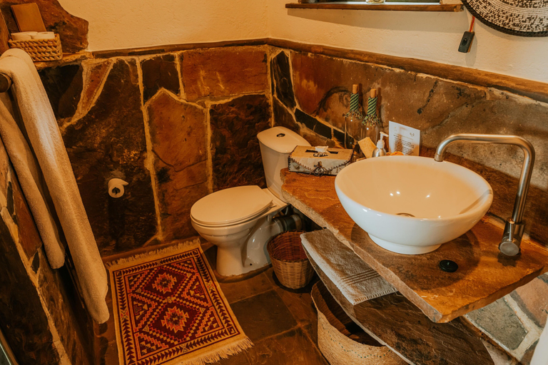 Bathroom, Soroi Leopards Lair Cottages, Mwatate