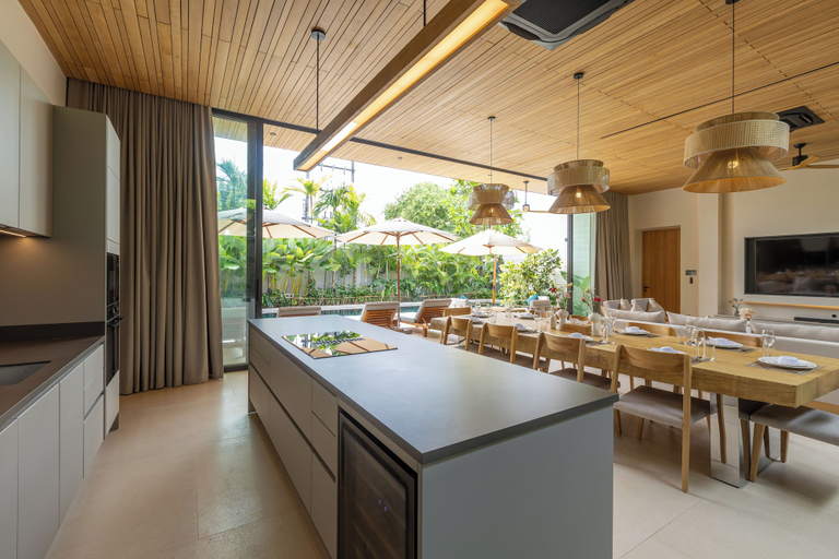 Food & Drinks 5, Layana Residence, Pulau Phuket