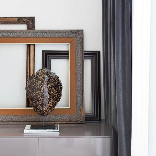 Room 4, Artist Modernist 3-br Gem Next to Paseo de Gracia, Barcelona