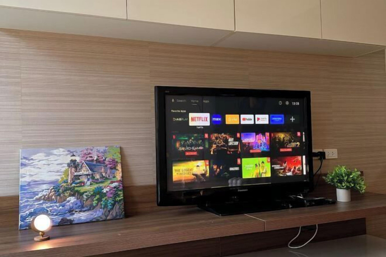 Television, Villa Ratchatewi 5 STARS suite l 4 mins walk BTS&APL, Ratchathewi