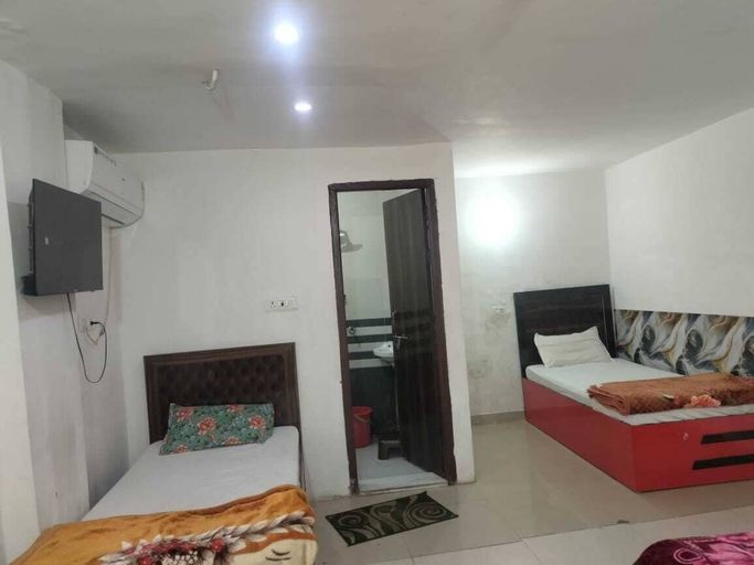Room 5, Nisha Guest Inn, Mathura