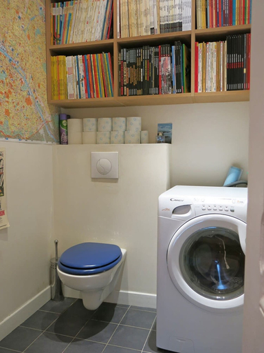 Room 3, Charme Vaugirard Procession Citycosy, Paris