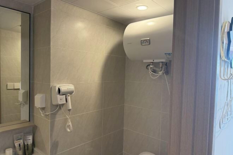 Bathroom 3, Dalian Huafa New Town Hotel Apartment, Dalian