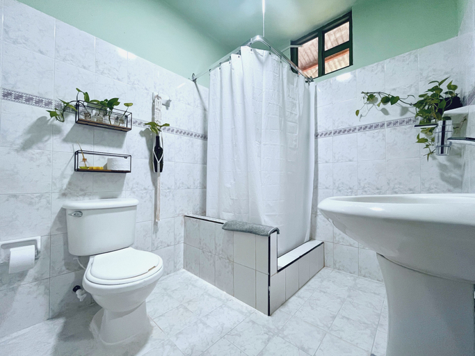 Bathroom 3, Piedechinche El Cerrito Ventanas Parapente Premium, El Cerrito