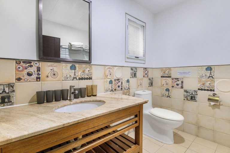 Bathroom 4, Kenting Hemingway, Pingtung