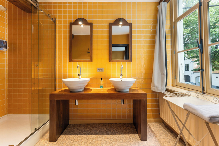 Bathroom 5, The Lake Suites, West-Vlaanderen