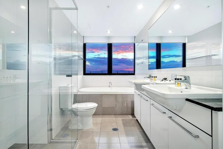 Bathroom 5, Broadbeach Skyline 3 Bedroom Retreat, Gold Coast