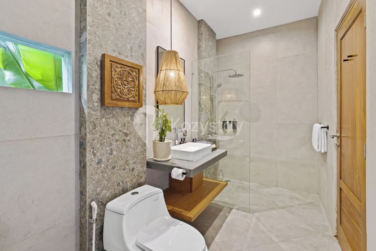 Bathroom 2, Kastara Villa by Kozystay - Canggu, Badung