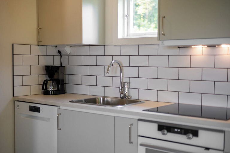 Private kitchen 4, Lilla Brattön, Tjörn