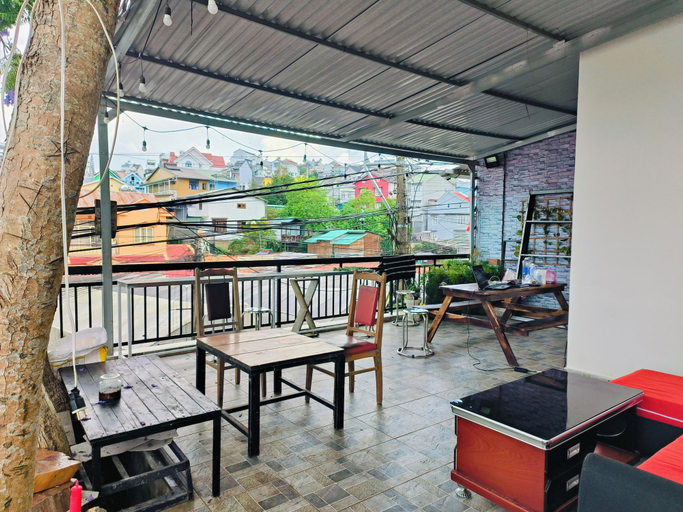 Front of property 2, BIKA Hostel & Dorm, Đà Lạt