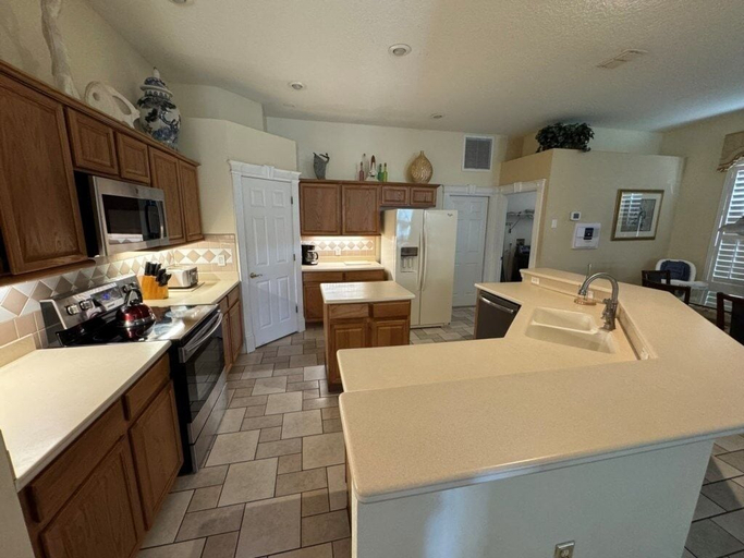Private kitchen 5, Southern Comfort 8 Bedroom Home, Polk