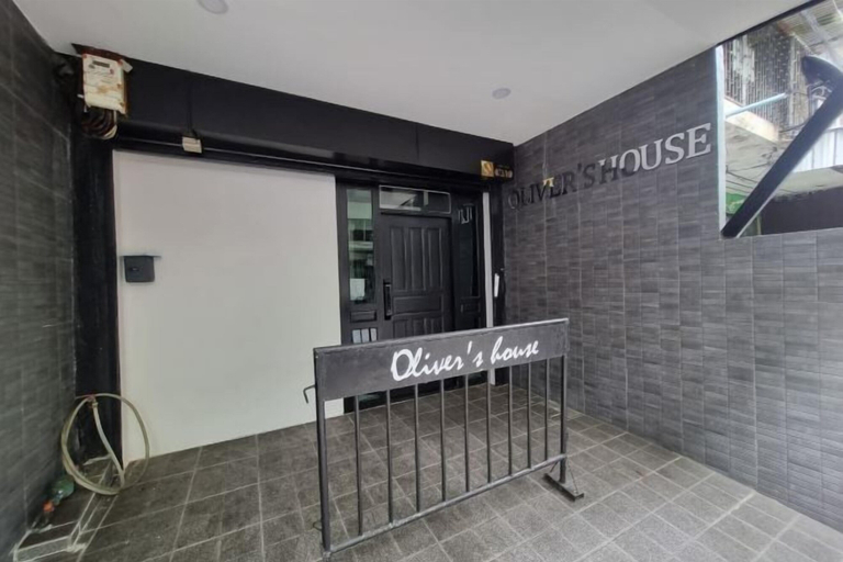 Exterior 3, Oliver's House in Kaset, Chatuchak