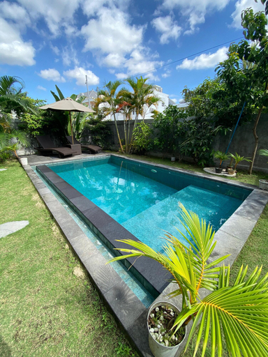 Outdoor pool 5, D Krisna Guest House, Badung