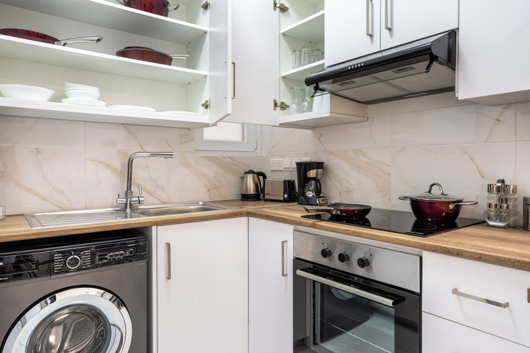 Private kitchen 3, Vibe - 1 BR APt & Balcony in Larnaca, Larnaca