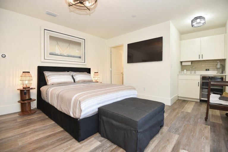 Room 5, The White House on Flagler Beach - Unit 11, Flagler