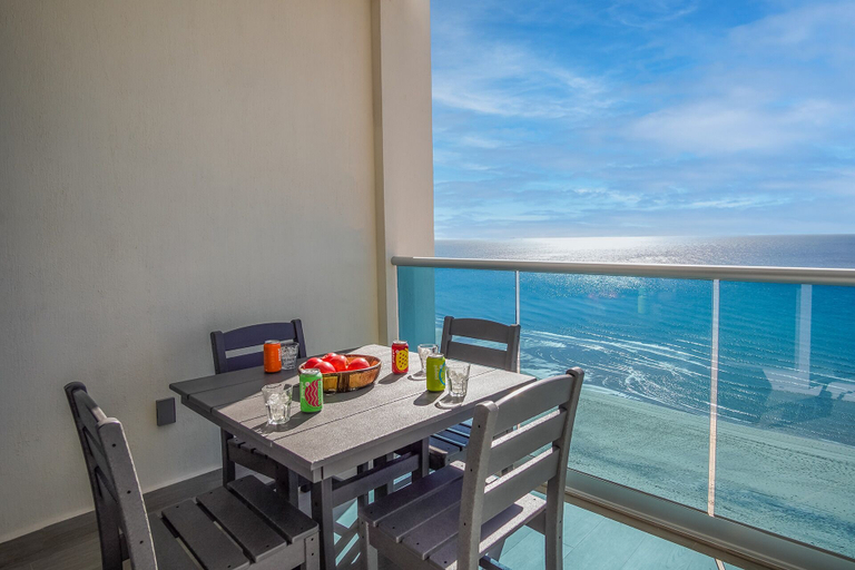 Outdoor dining, Stay in Luxury/splash in New Lazy River This Winter Encanatame Towers 902, Puerto Peñasco