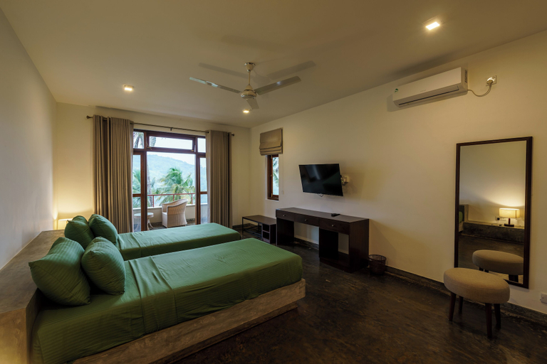 Bedroom 2, Golf Resort Par 3, Medadumbara