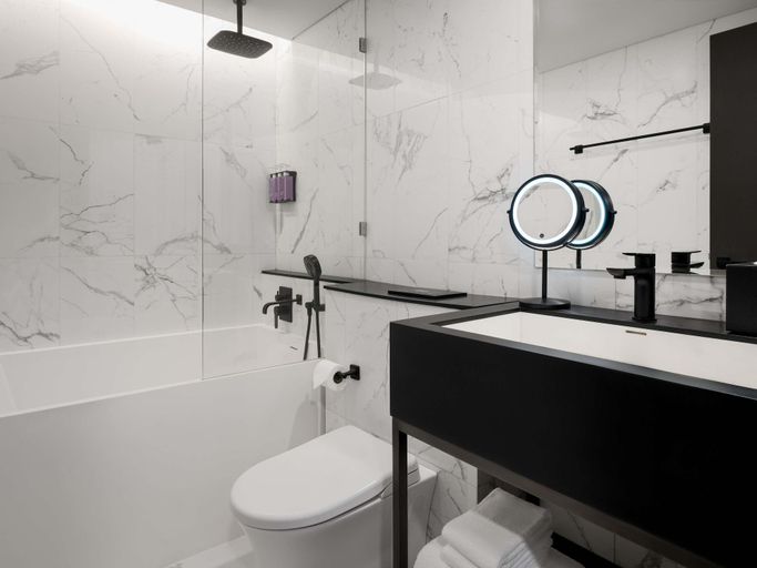 Bathroom 5, TRIBE Living Bangkok Sukhumvit 39, Wattana