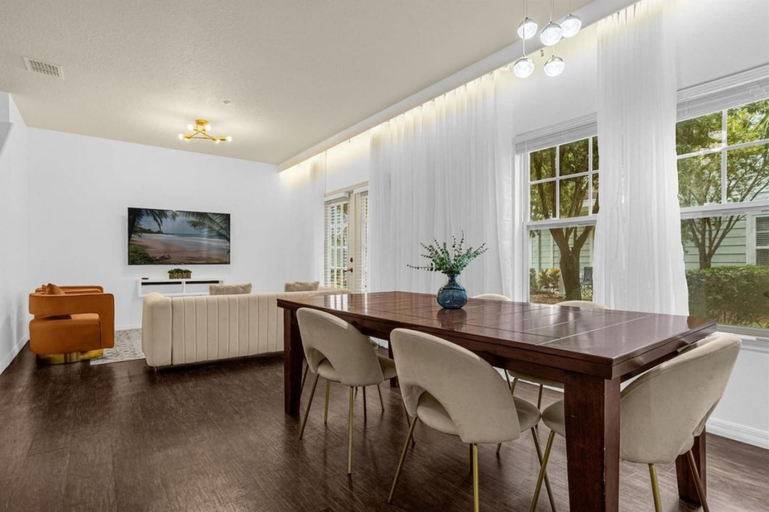 Room 5, Luxury 4 BDR House Near Disney 11105, Osceola