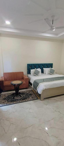 Room 4, Hotel Royal Bliss, Kanpur Nagar