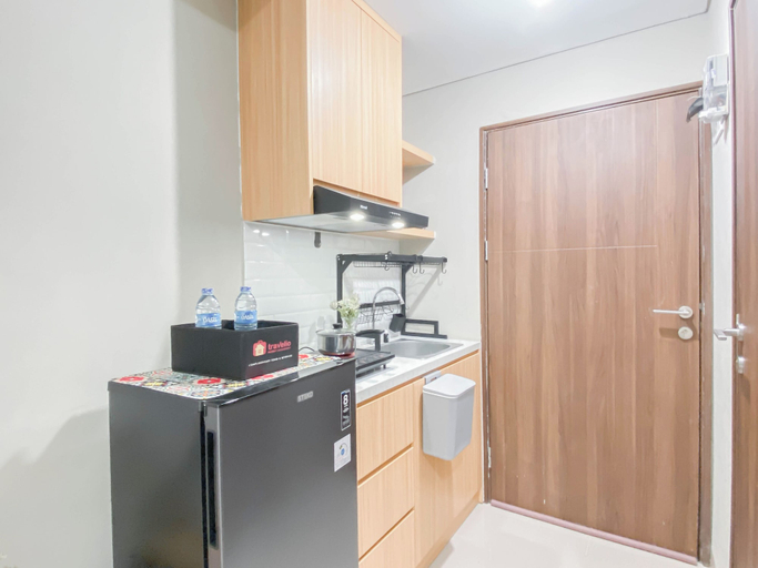 Private kitchen 3, Oakwood Studio At Royal Sentul Park Apartment, Bogor