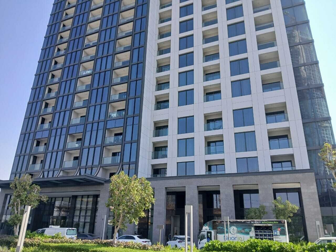 Exterior, PVH - Stunning 2BR - Creek Vistas Grande, Dubai