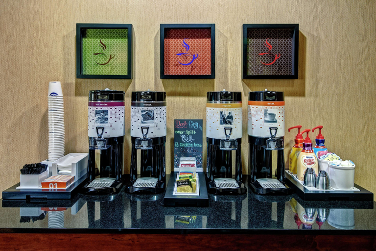 Food & Drinks 5, Hampton Inn Corinth, Alcorn