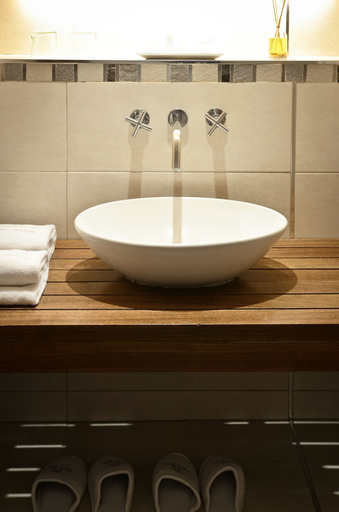 Bathroom 4, Hotel Iruña, General Pueyrredón