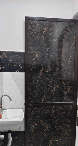 Bathroom 4, Hotel Sri Kishan Kripa Inn, Kaushambi