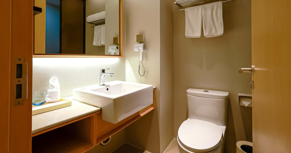 Bathroom 4, Floral Hotel, Shanghai