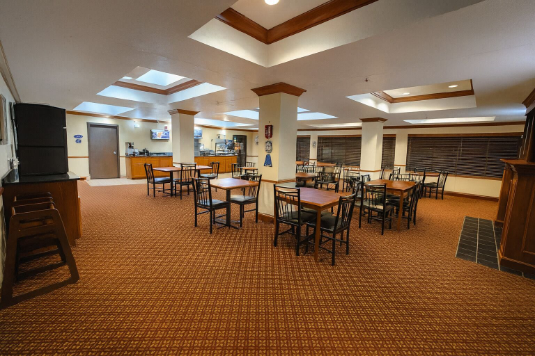 Food & Drinks 5, Stay USA Hotel & Suites, Fall River