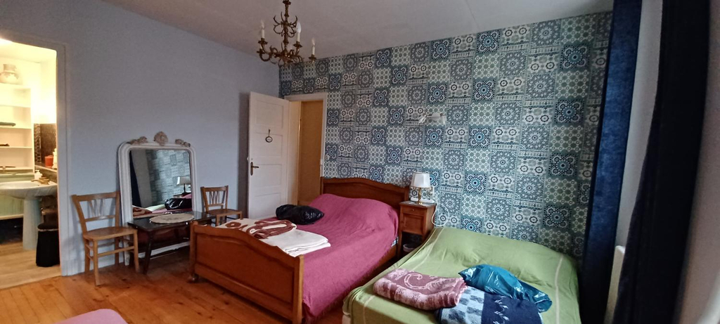 Others 3, Chez Virginie - chambre du Bourg, Hautes-Pyrénées