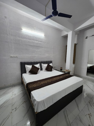 Room 3, Hotel Viraj, Bhopal