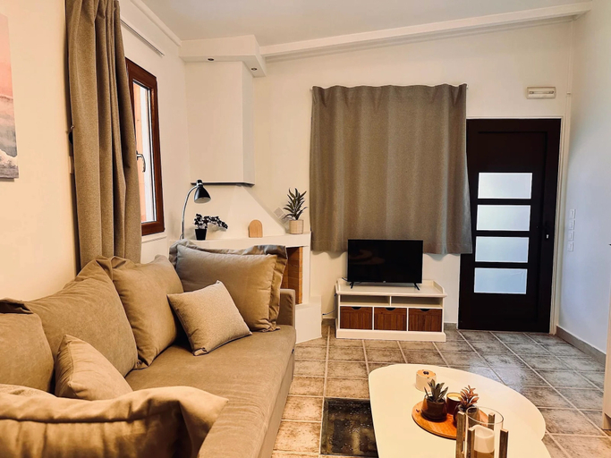Living area 4, MG Cottage, Ionian Islands
