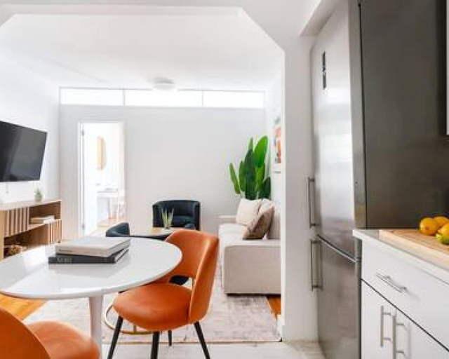 Room 3, 444-3a Newly Renovated 1BR - Elevator Building, New York